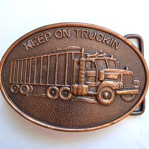 Vintage Keep‎ On Truckin Belt Buckle Copper Tone Oval Novelty